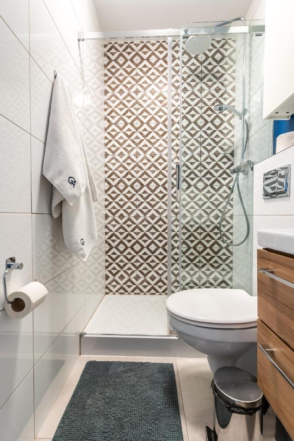 City Center - Studio - Golden Apartments - Ogrodowa Varşovia Exterior foto