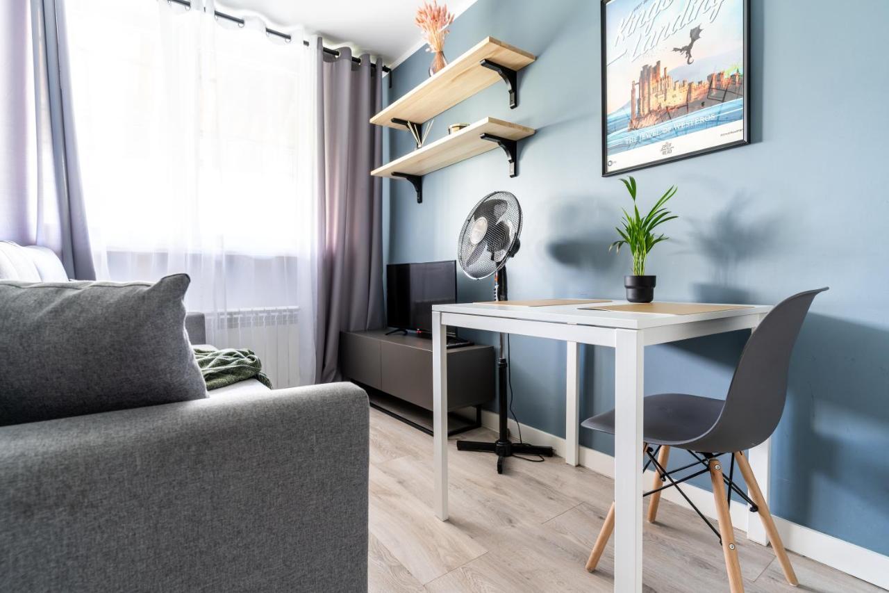 City Center - Studio - Golden Apartments - Ogrodowa Varşovia Exterior foto