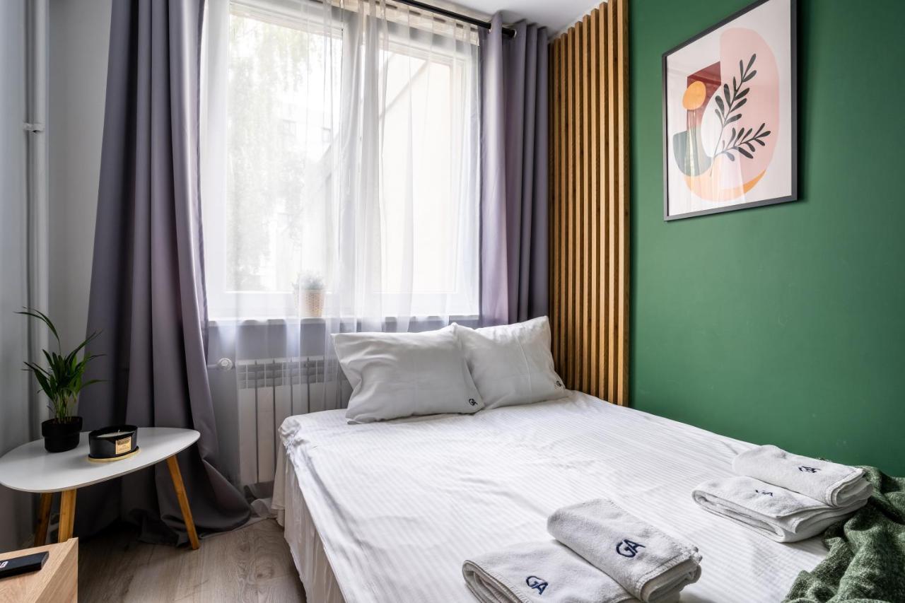 City Center - Studio - Golden Apartments - Ogrodowa Varşovia Exterior foto